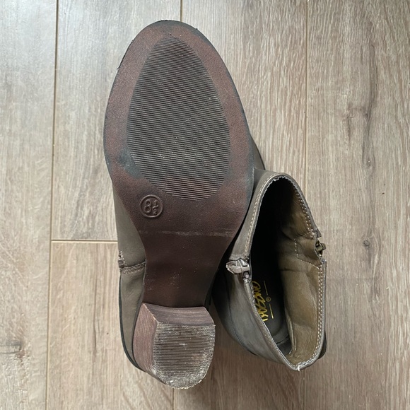 Buckled booties - Picture 11 of 11